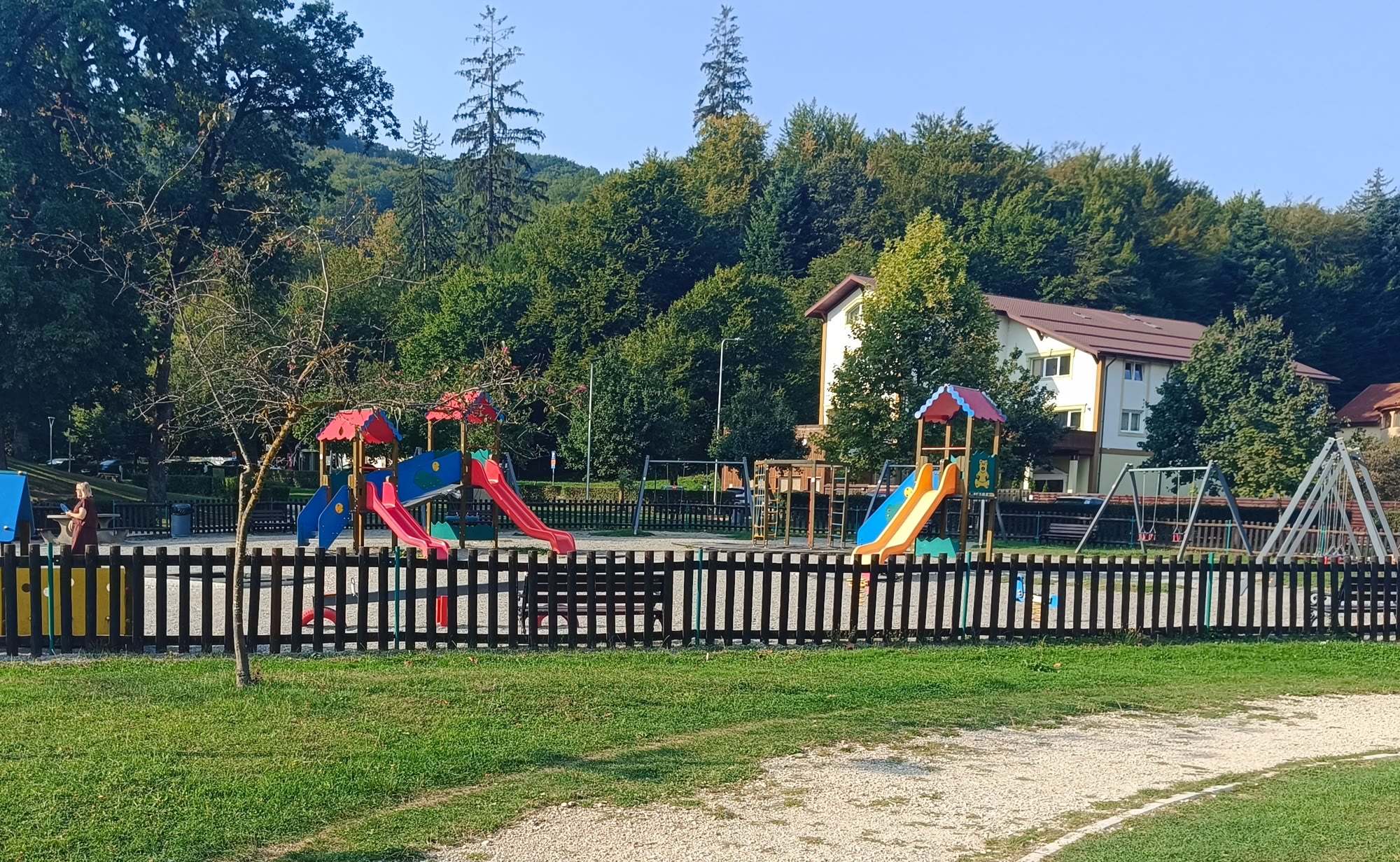 Locul de joacă pentru copii din cartierul Green Valley